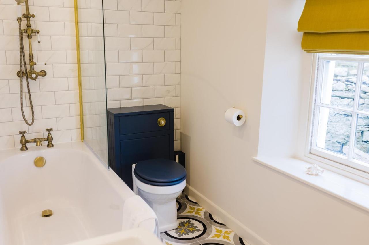 May Tree Cottage Manorbier 5 Mins From The Beach Sleeps 4 エクステリア 写真